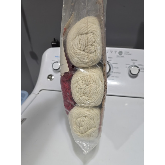 Vtg Lasetta Floral Candlewick Fringe Edge Home Decor Throw Afghan Craft Kit - Picture 3 of 5